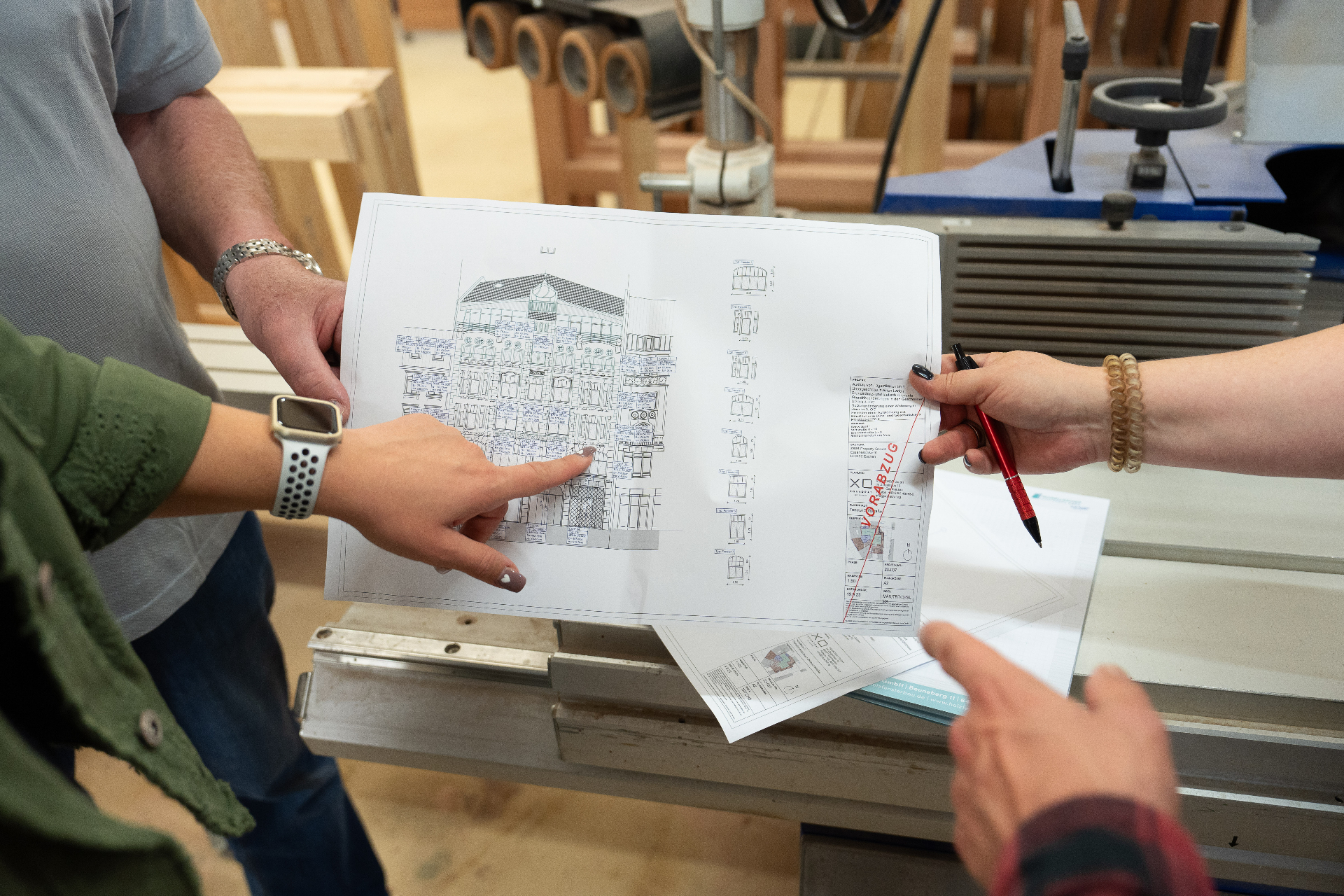 Planung und Detailabstimmung eines Denkmalfensters in der Werkstatt von Schnellbächer Fensterbau